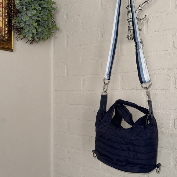 Sondra Robert’s purse Navy Quilted puffer Tote Bag crossbody striped nautical - Picture 5 of 6